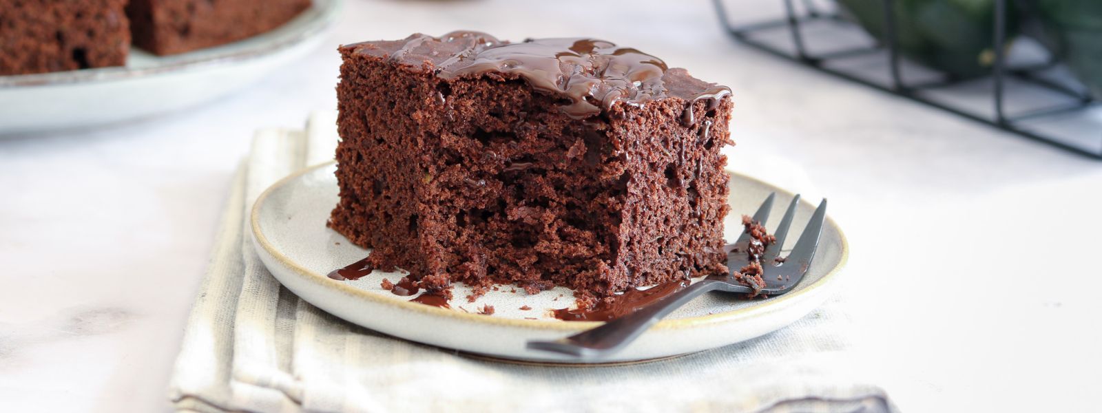 Vláčny cuketový koláč s čokoládou